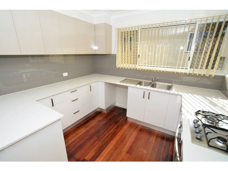 10 Detling Street, Stafford Heights QLD 4053