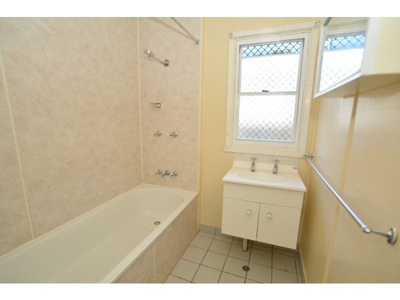 31 Chuter Street, Stafford Heights QLD 4053