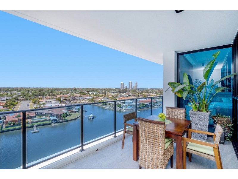 3704 / 5 HARBOURSIDE COURT, Biggera Waters QLD 4216