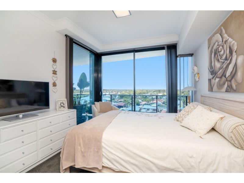 3704 / 5 HARBOURSIDE COURT, Biggera Waters QLD 4216