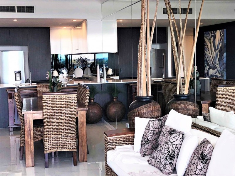 3704 / 5 HARBOURSIDE COURT, Biggera Waters QLD 4216