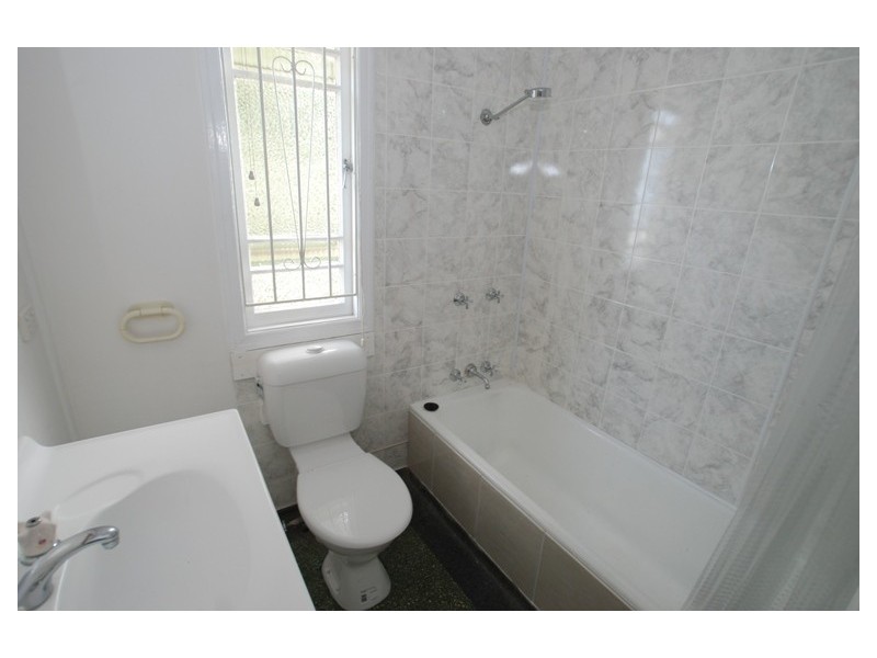 27 Vale Street, Wavell Heights QLD 4012