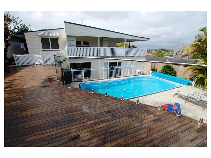 10 Farrant Street, Stafford Heights QLD 4053