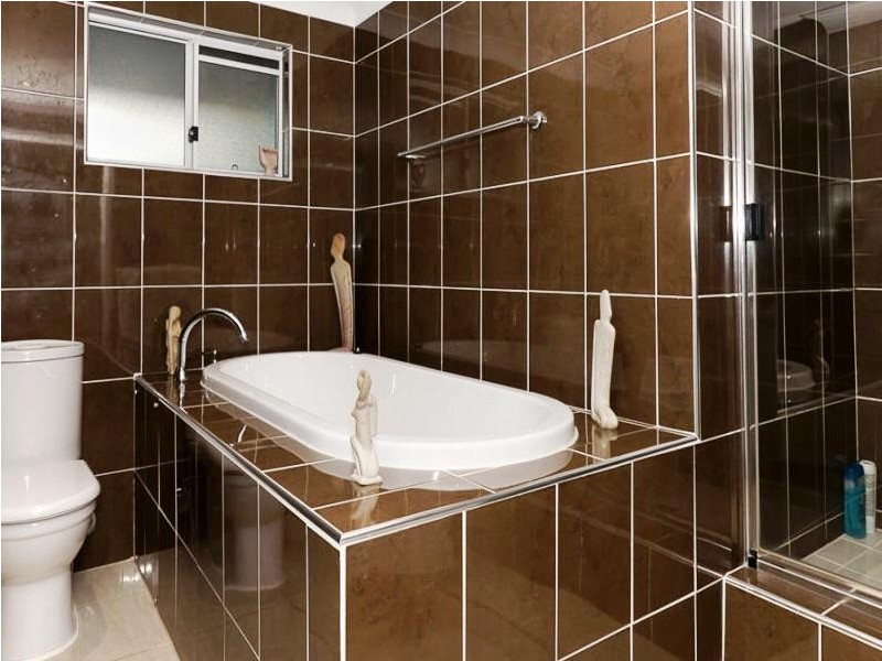 10 Farrant Street, Stafford Heights QLD 4053