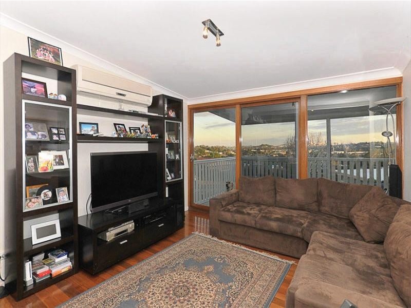 10 Farrant Street, Stafford Heights QLD 4053