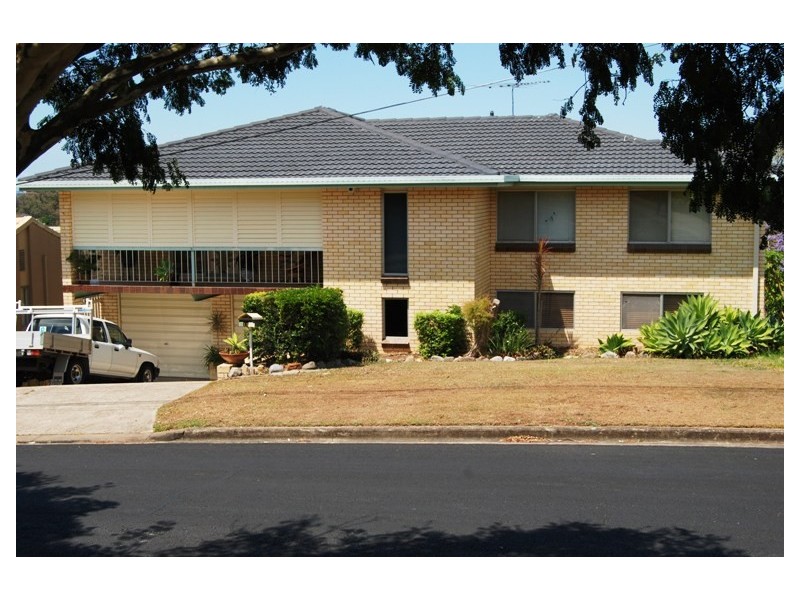 11 Belfort Street, Stafford Heights QLD 4053