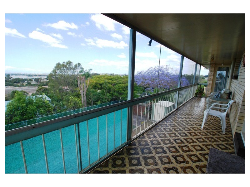 11 Belfort Street, Stafford Heights QLD 4053