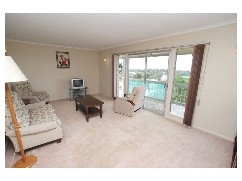 11 Belfort Street, Stafford Heights QLD 4053