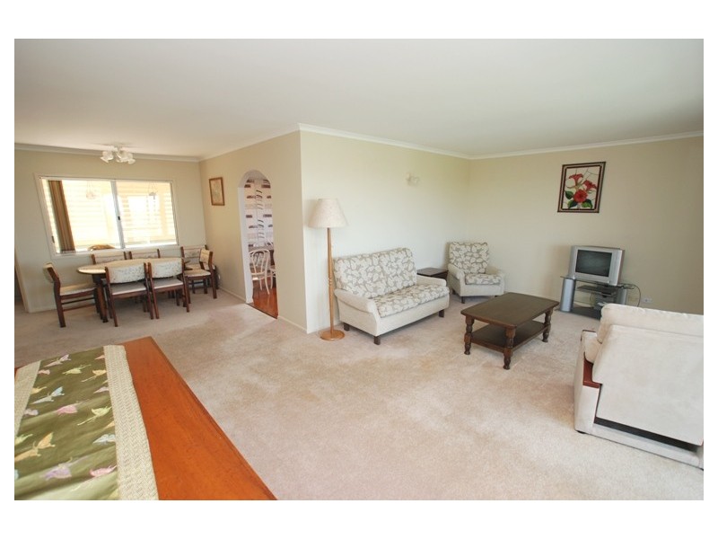 11 Belfort Street, Stafford Heights QLD 4053