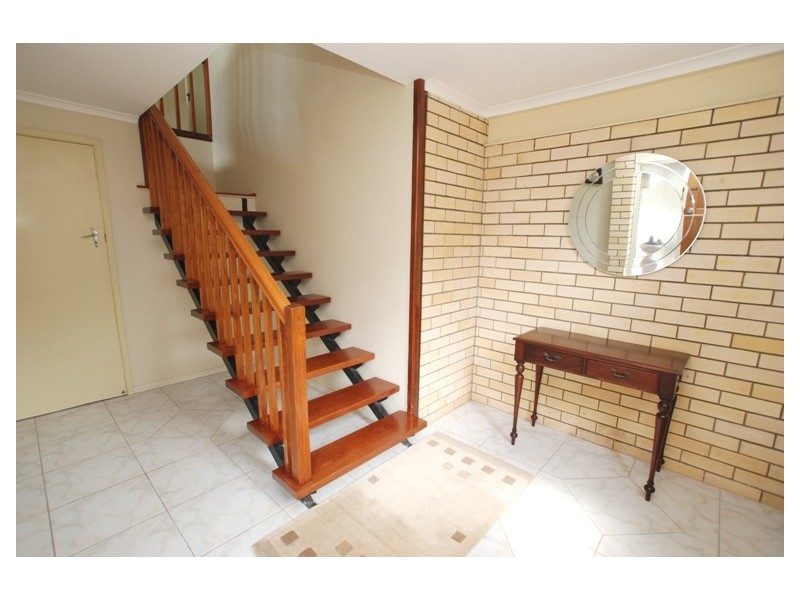 11 Belfort Street, Stafford Heights QLD 4053