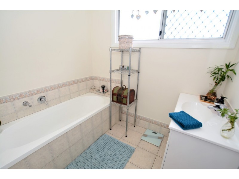 64 Bayview Terrace, Deception Bay QLD 4508