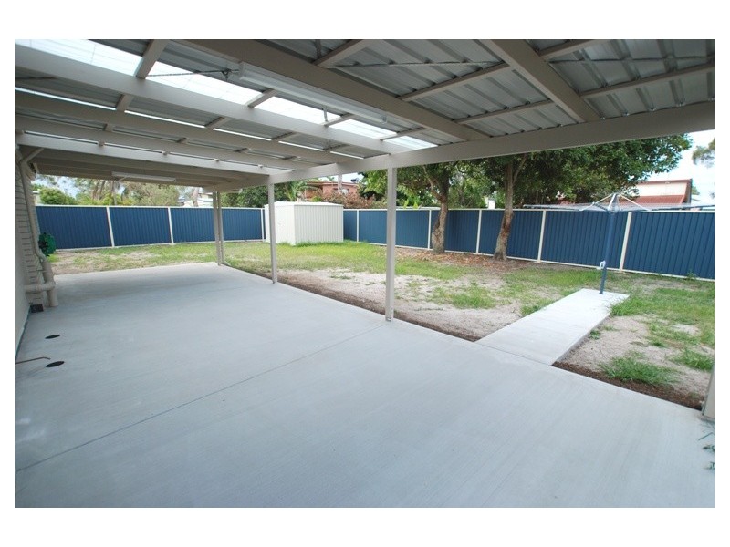 19 Simon Street, Deception Bay QLD 4508