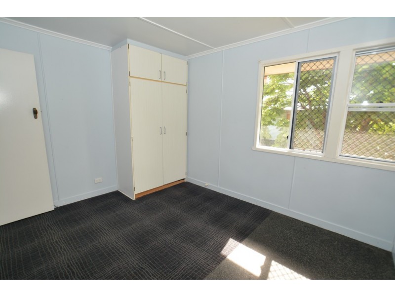 20 Deerdale Street, Stafford Heights QLD 4053