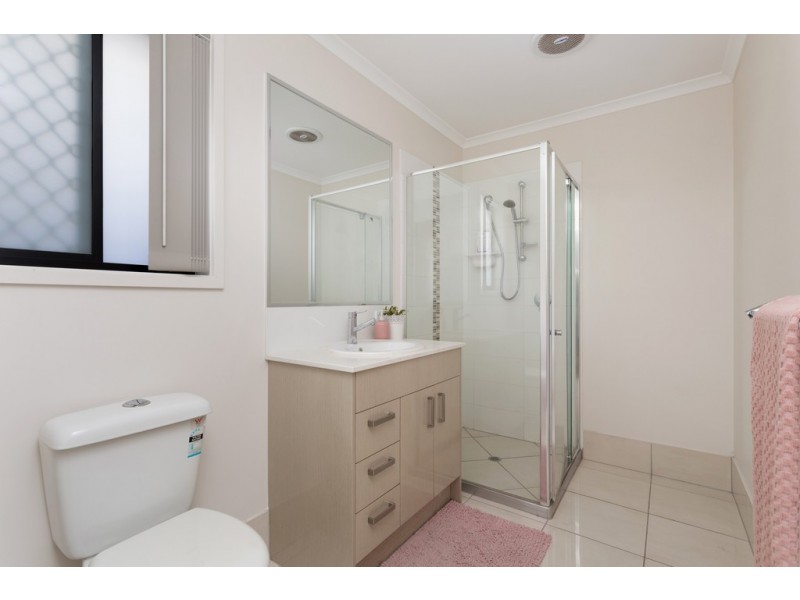 24 Celebration Crescent, Griffin QLD 4503