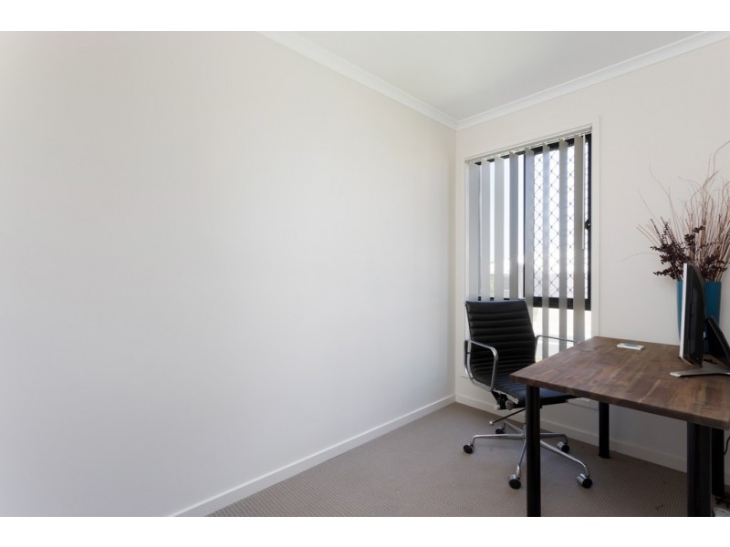 24 Celebration Crescent, Griffin QLD 4503