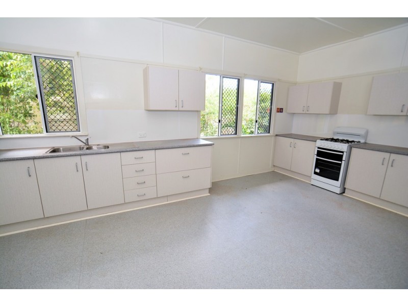 23 Armfield Street, Stafford QLD 4053