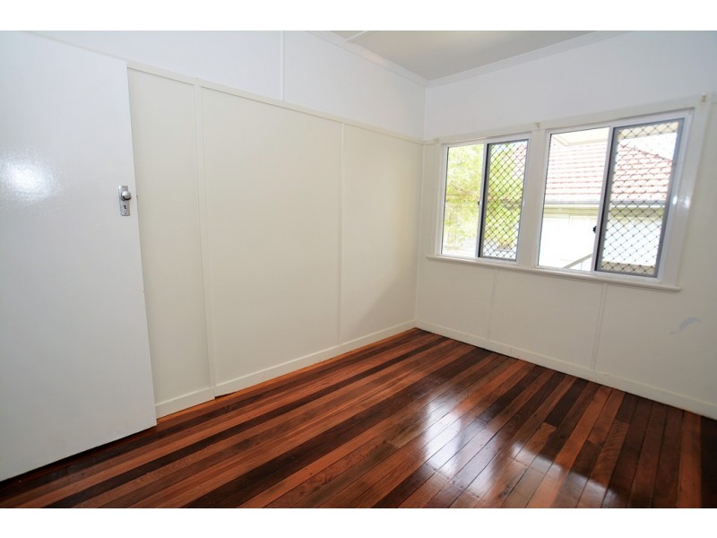 23 Armfield Street, Stafford QLD 4053