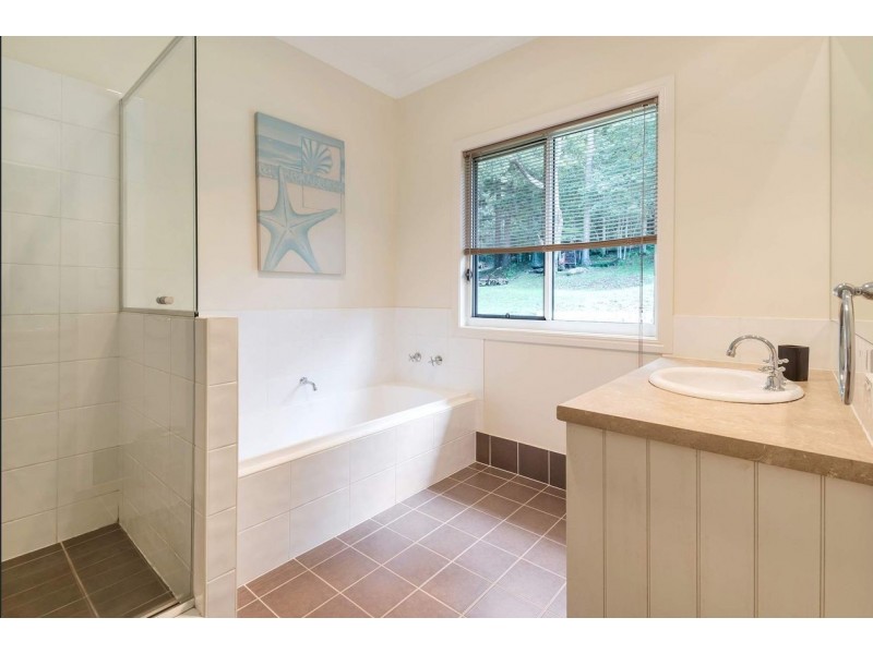 100 LIMERICK DRIVE, Witheren QLD 4275