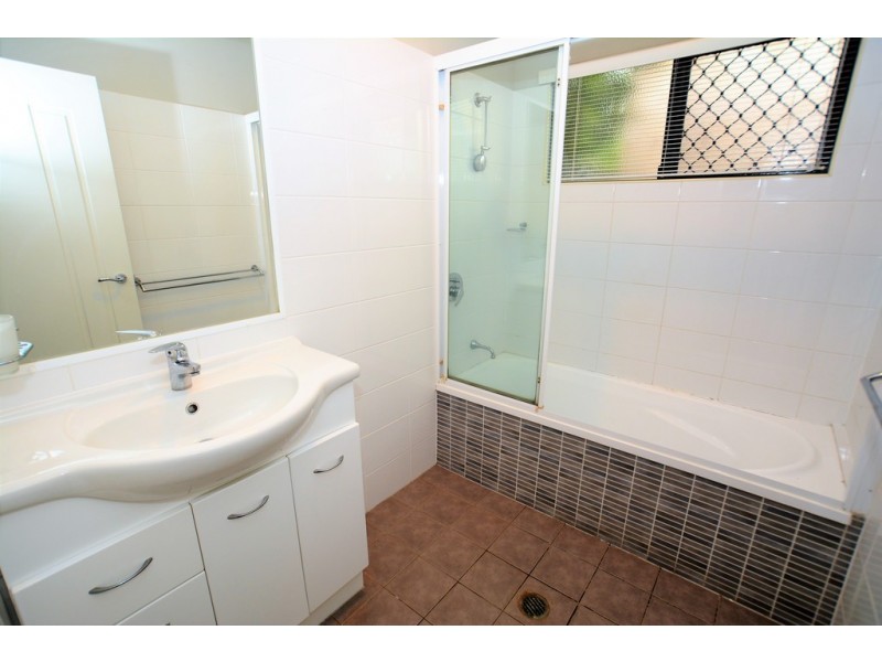 31 Zenith Avenue, Chermside QLD 4032