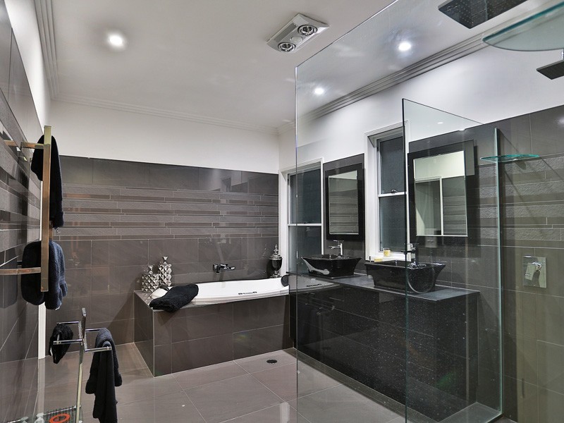 6 Seeana Crescent, Bridgeman Downs QLD 4035