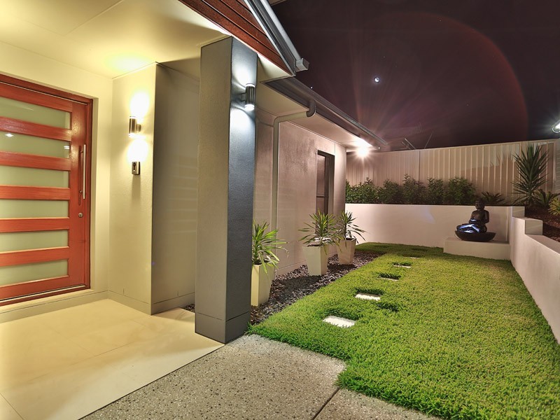 6 Seeana Crescent, Bridgeman Downs QLD 4035