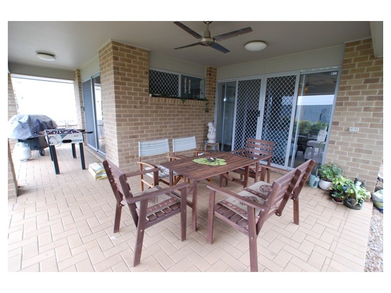 8 Centre Street, Aspley QLD 4034