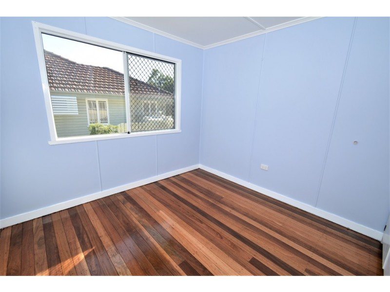 52 Farrant Street, Stafford Heights QLD 4053