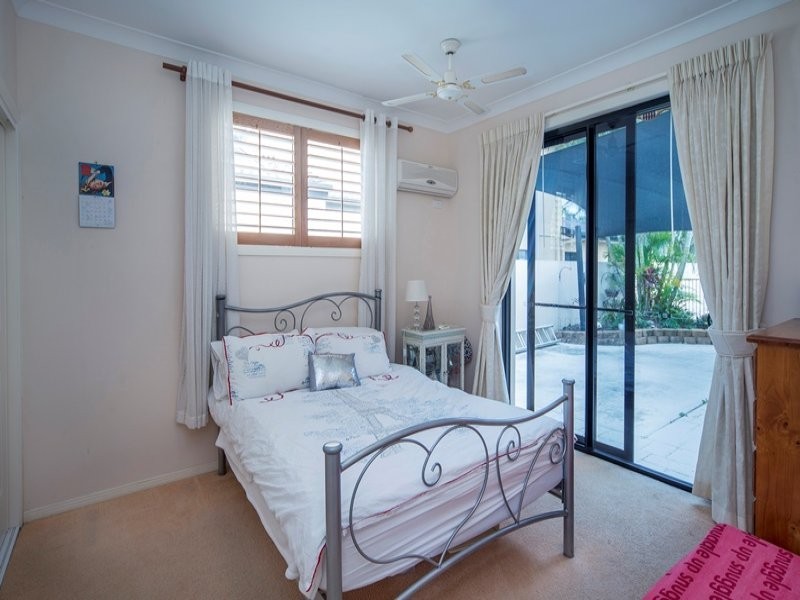 19 CALMWATER CRESCENT, Monterey Keys QLD 4212