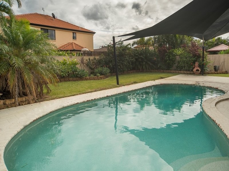 19 CALMWATER CRESCENT, Monterey Keys QLD 4212