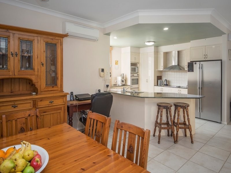 19 CALMWATER CRESCENT, Monterey Keys QLD 4212