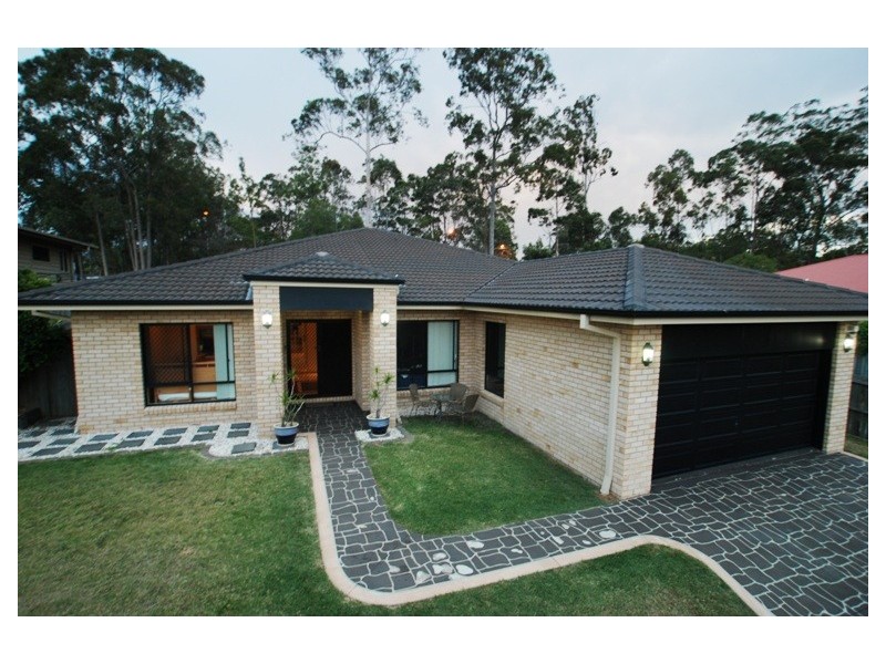 2 Highgrove Court, Kurwongbah QLD 4503