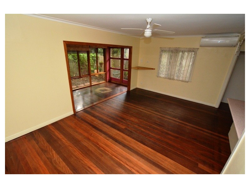 18 Beau-Vista Street, Geebung QLD 4034