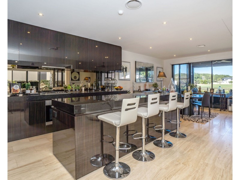 2490 THE PARKWAY, Sanctuary Cove QLD 4212