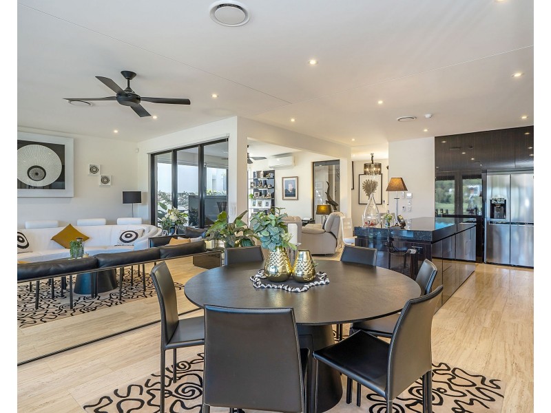 2490 THE PARKWAY, Sanctuary Cove QLD 4212