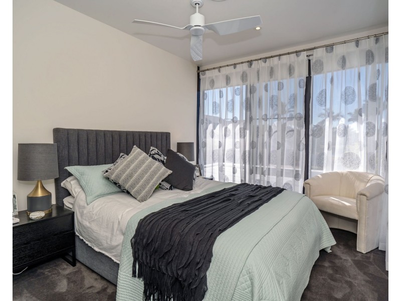 2490 THE PARKWAY, Sanctuary Cove QLD 4212