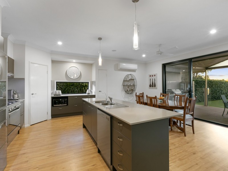 4 Anne Louise Close, Joyner QLD 4500