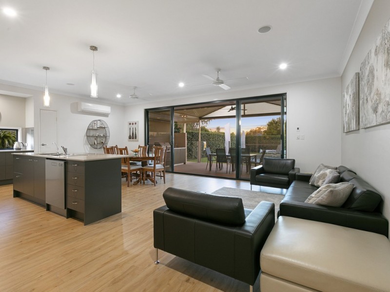 4 Anne Louise Close, Joyner QLD 4500