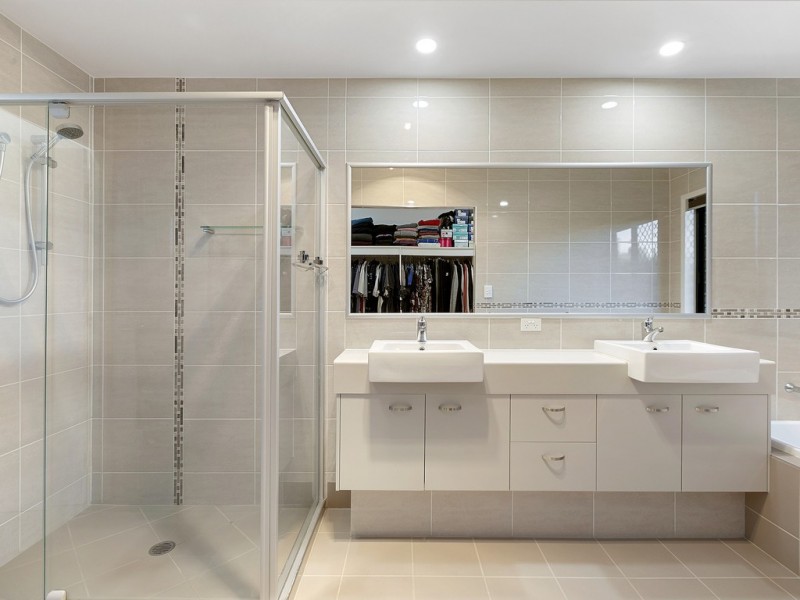 4 Anne Louise Close, Joyner QLD 4500