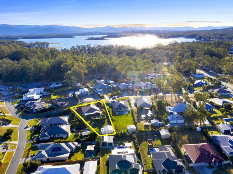 4 Anne Louise Close, Joyner QLD 4500