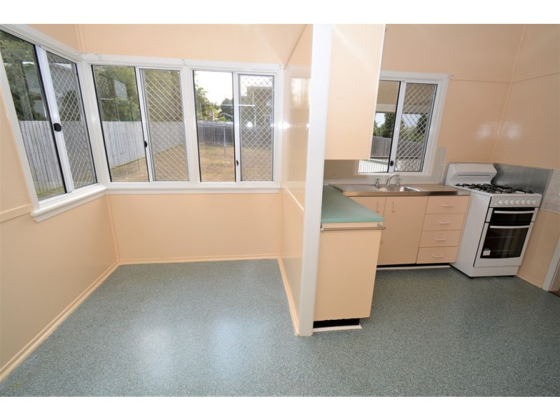 11 Alleena Street, Chermside QLD 4032