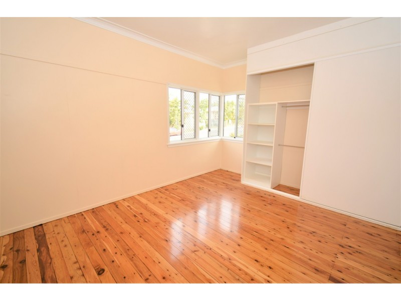 11 Alleena Street, Chermside QLD 4032