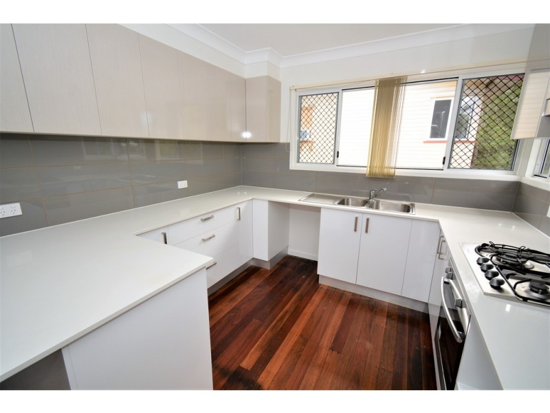 10 Detling Street, Stafford Heights QLD 4053