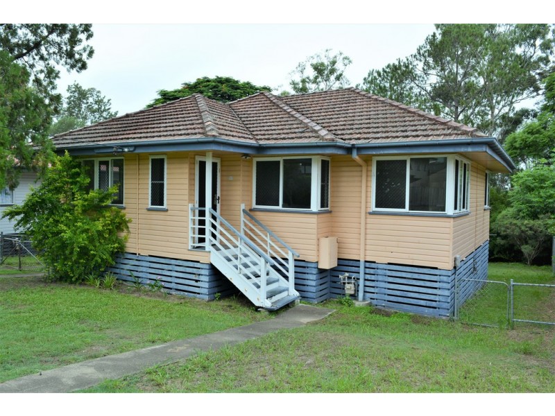 17 Chuter Street, Stafford Heights QLD 4053