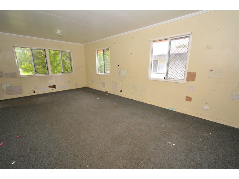 17 Chuter Street, Stafford Heights QLD 4053