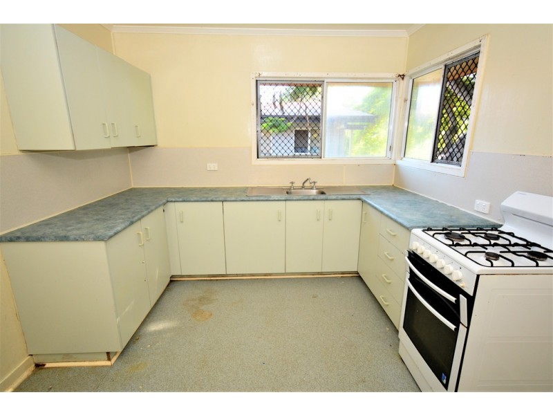 17 Chuter Street, Stafford Heights QLD 4053