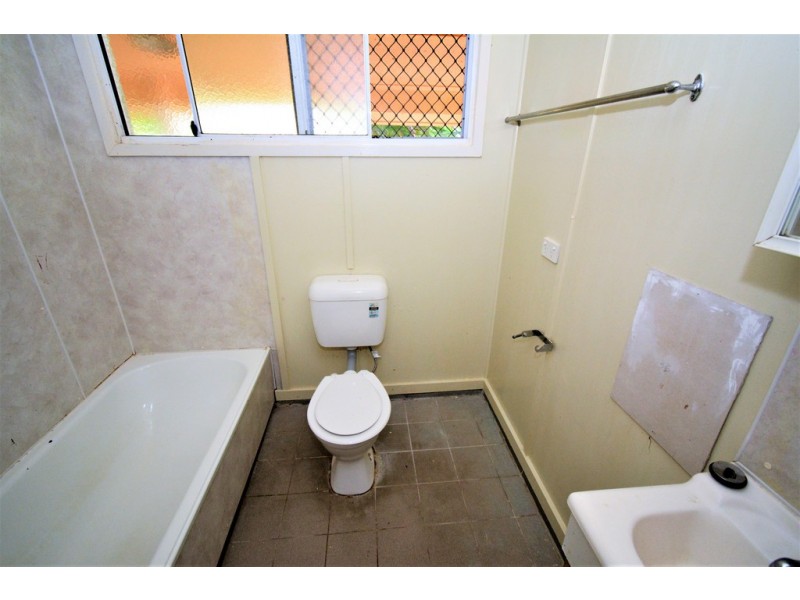 17 Chuter Street, Stafford Heights QLD 4053