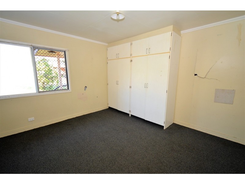 17 Chuter Street, Stafford Heights QLD 4053