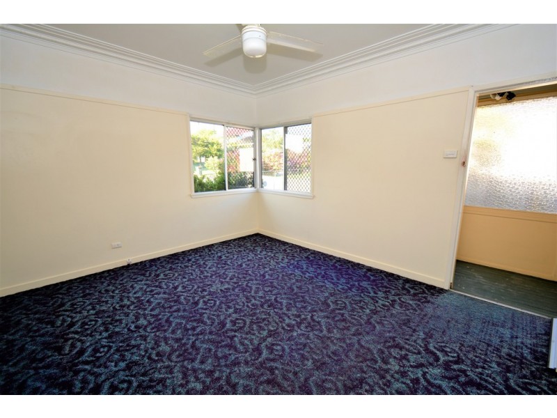 33 Nielson Street, Chermside QLD 4032