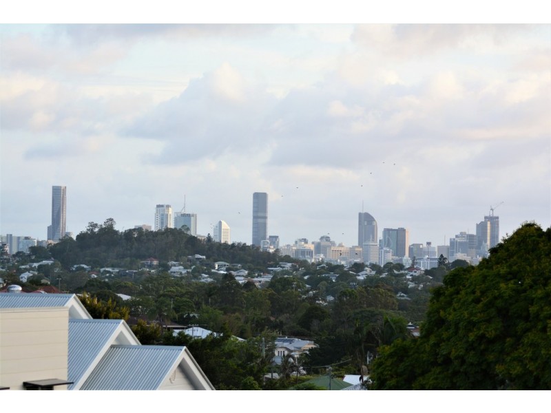 15 Waroon Street, Stafford QLD 4053