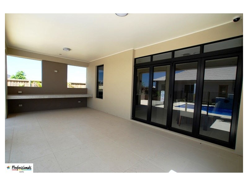 35 Schipper Court, Caboolture QLD 4510